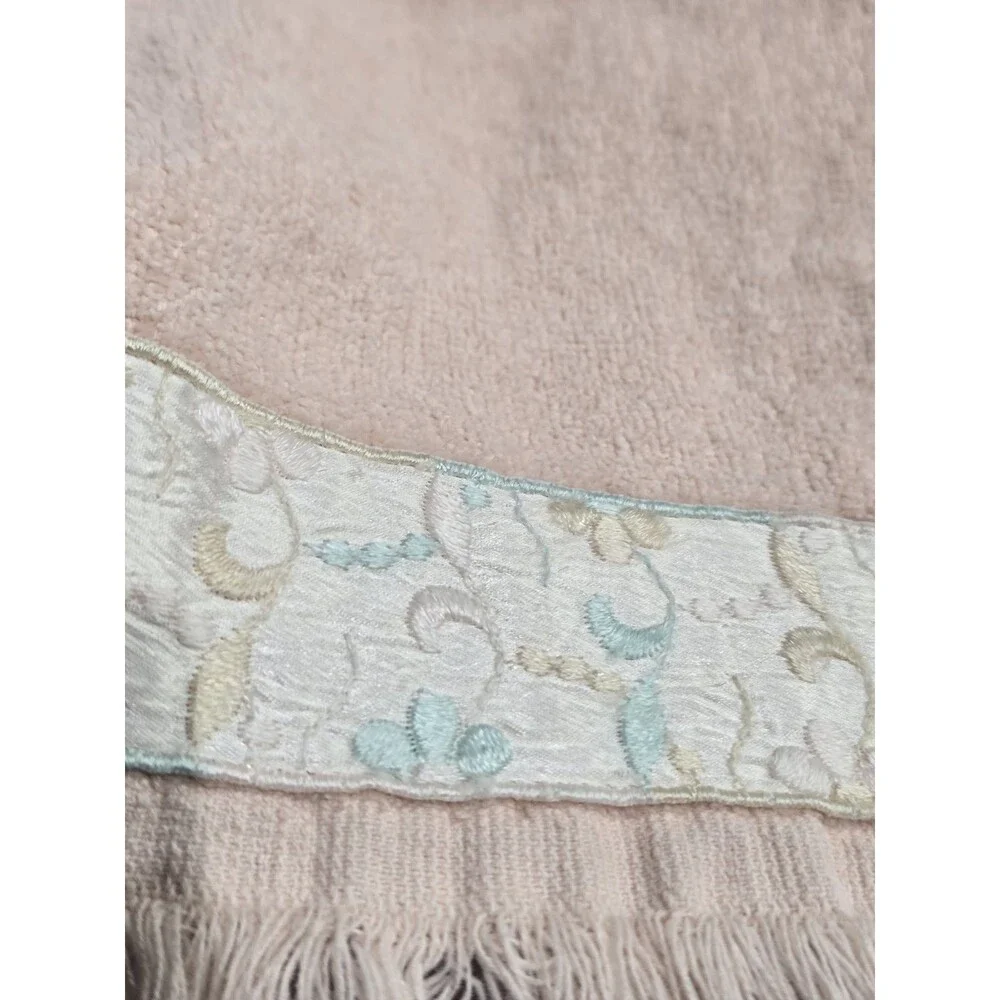 Vintage Pink Towel Set of 3 Cannon Fringe Fingertip Bathroom Guest Towels Granny